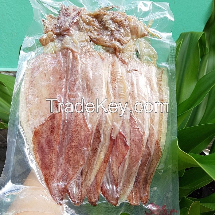 DRIED SQUID/ 100% FROM SEAFOOD IN VIETNAM/ KEEP FRESHNESS FOR YOU