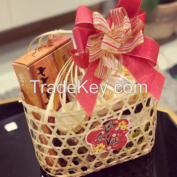 TET BAMBOO GIFT BASKET / NATURAL & ELEGANT PRESENTATION / MADE IN VIETNAM