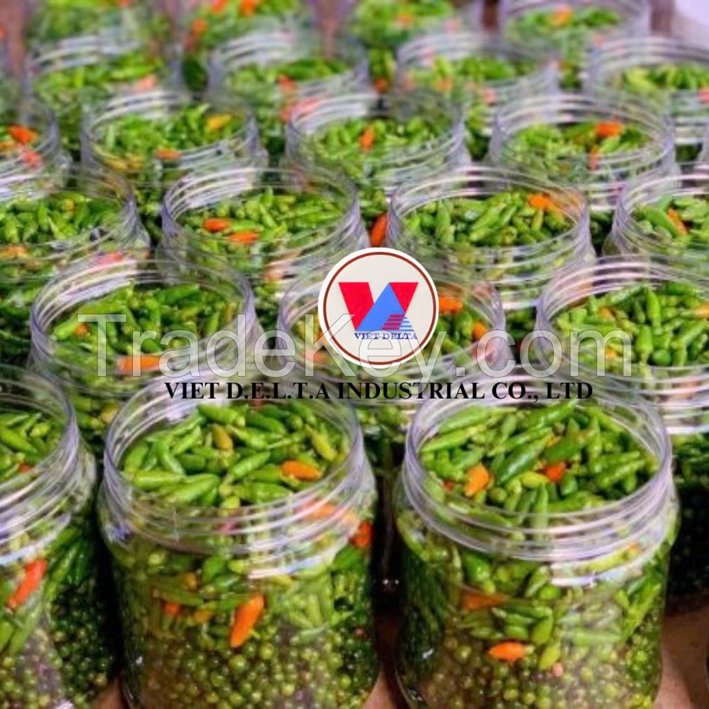 PREMIUM GREEN PEPPERCORNS IN BRINE / FRESH & ZESTY / MADE IN VIETNAM