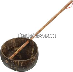 NATURAL COCONUT WATER SCOOP / HANDCRAFTED FROM COCONUT SHELLS / MADE IN VIETNAM