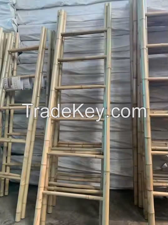 NATURAL BAMBOO LADDER / HANDCRAFTED AND DURABLE / MADE IN VIETNAM