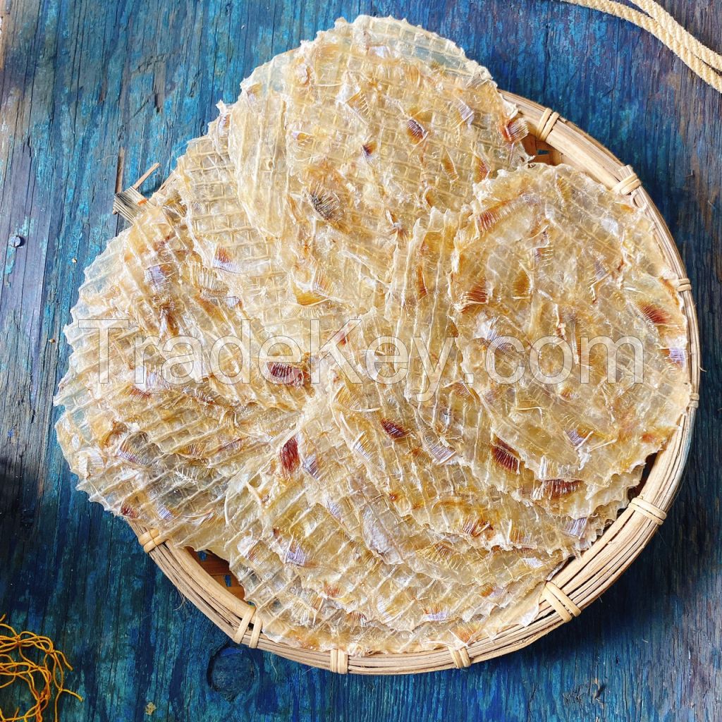 HIGH-QUALITY SUN-DRIED BEEF FISH / CLEAN AND SIMPLE / PERFECT FOR SNACKS / MADE IN VIETNAM