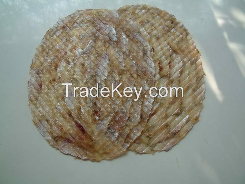 HIGH-QUALITY SUN-DRIED BEEF FISH / CLEAN AND SIMPLE / PERFECT FOR SNACKS / MADE IN VIETNAM