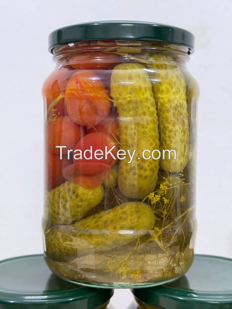 FLAVORFUL AND CRISP PICKLED CUCUMBERS & TOMATOES / BUDGET-FRIENDLY / MADE IN VIETNAM