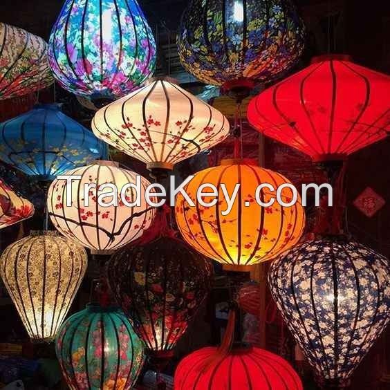 BRIGHT AND ELEGANT HANDCRAFTED LANTERNS / TRADITIONAL DESIGN / MADE IN VIETNAM
