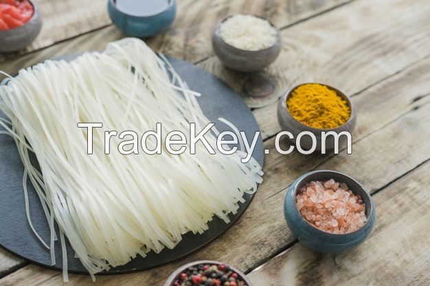 NATURAL RICE NOODLE THREADS / CLEAN EATING / PLANT-BASED ENERGY / PURELY CRAFTED