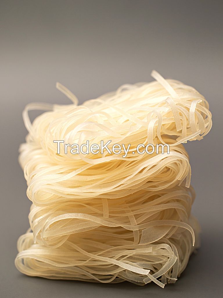 NATURAL RICE NOODLE THREADS / CLEAN EATING / PLANT-BASED ENERGY / PURELY CRAFTED