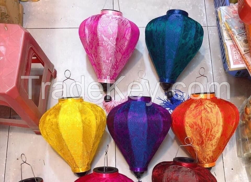 TRADITIONAL SILK LANTERN / BAMBOO FRAME / ECO-FRIENDLY MATERIAL