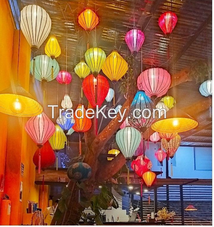TRADITIONAL SILK LANTERN / BAMBOO FRAME / ECO-FRIENDLY MATERIAL