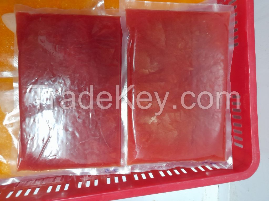 PURE FROZEN WATERMELON JUICE / SOURCE OF LYCOPENE & HYDRATION / FRESH FLAVOR, VIBRANT RED COLOR / MADE IN VIETNAM