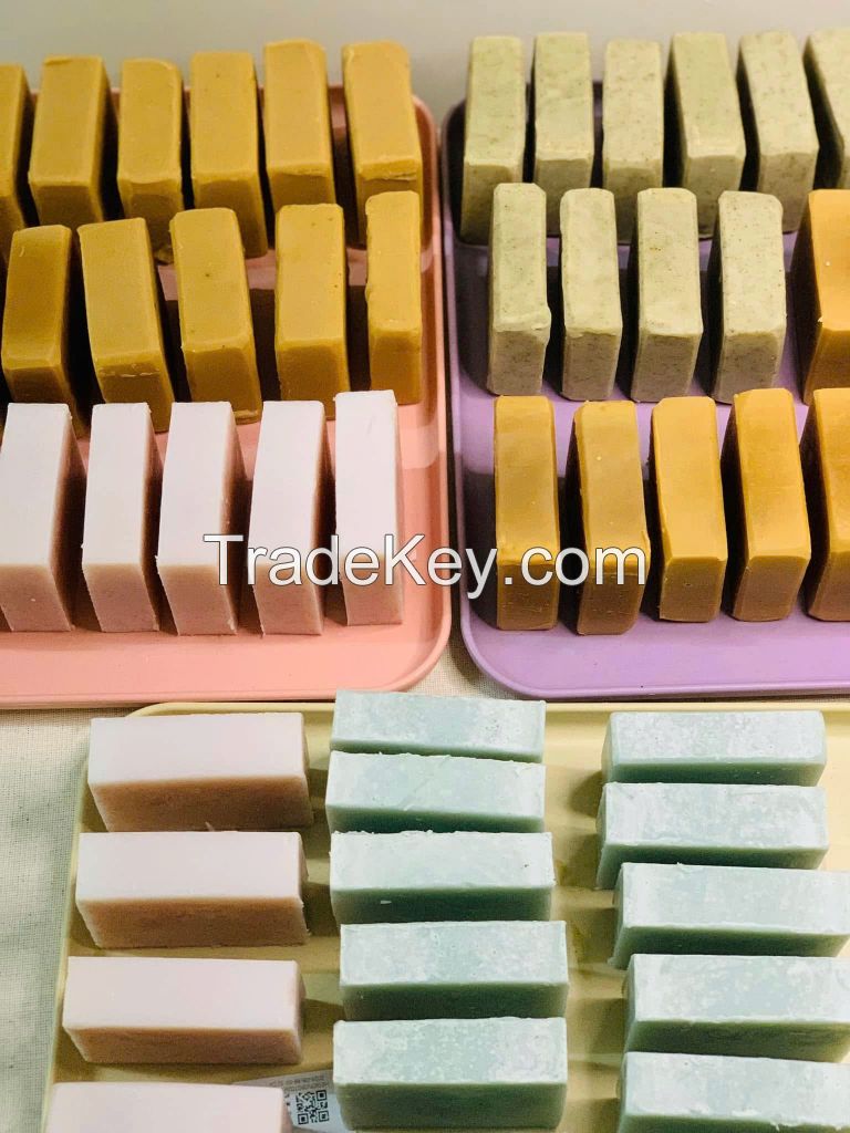 CLEAN LABEL SEA MOSS CLEANSING BAR / NON-TOXIC / BOTANICAL BASE