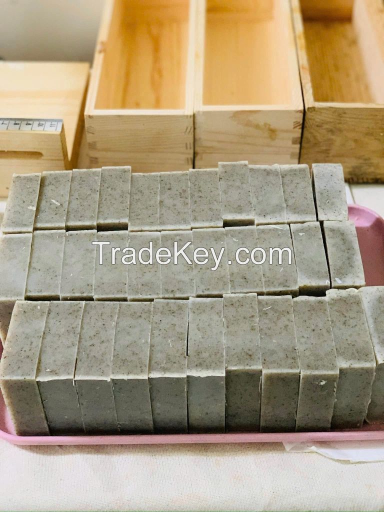 CLEAN LABEL SEA MOSS CLEANSING BAR / NON-TOXIC / BOTANICAL BASE
