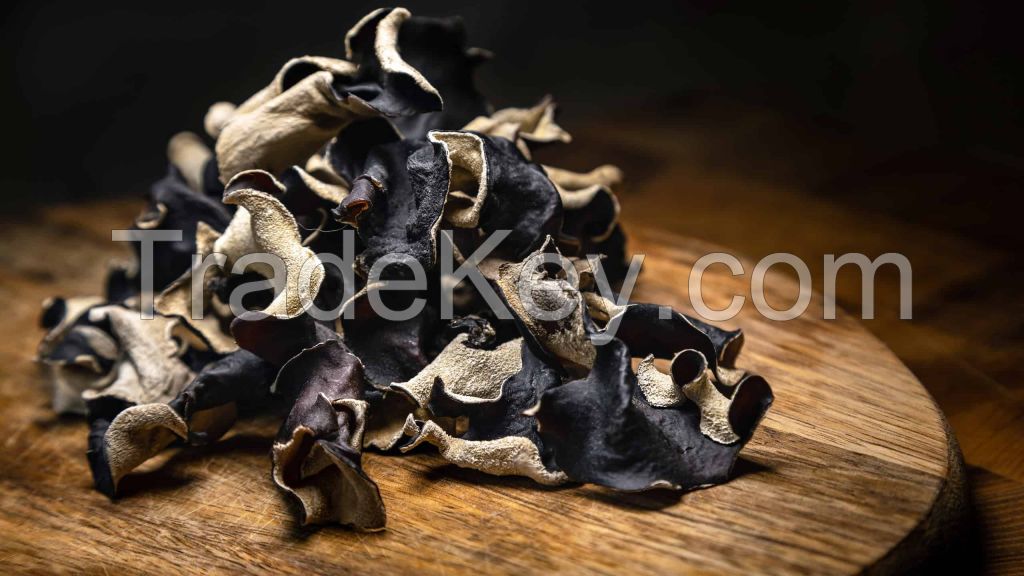 WILD-SOURCED BLACK FUNGUS / SIMPLE INGREDIENT / CLEANLY PACKED