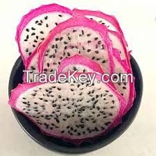 NATURALLY CRISPY DRAGON FRUIT / NON-GMO / READY TO EAT