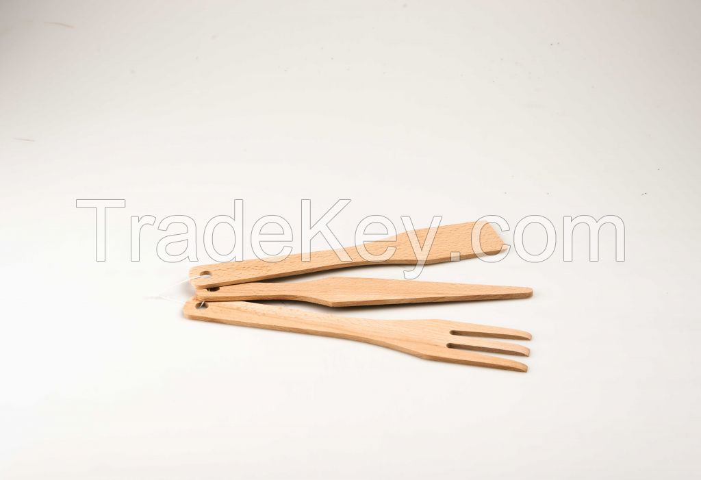Wooden spatulas and spoons