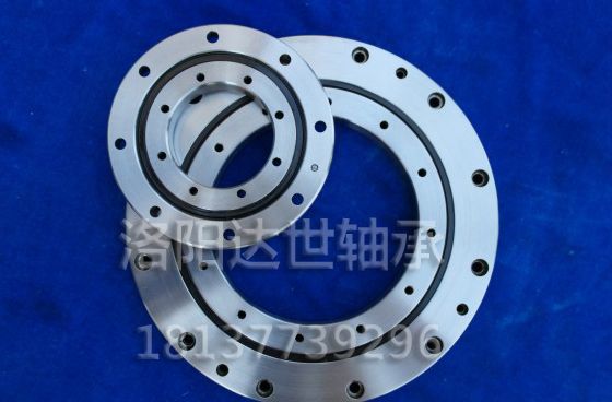 CRBF3515UUT1 P5 Crossed Roller Bearings 35 95 15mm Thin Section Bearing IKO High Precision Robotic Arm Use