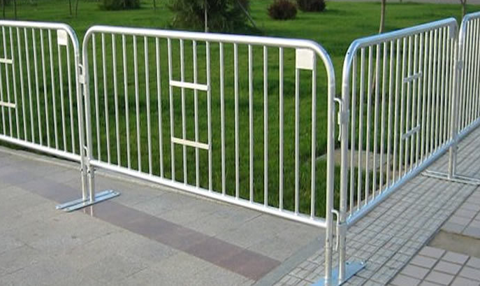 Galvanized or Powder Coated Temporary Crowd Control Mesh Fencing