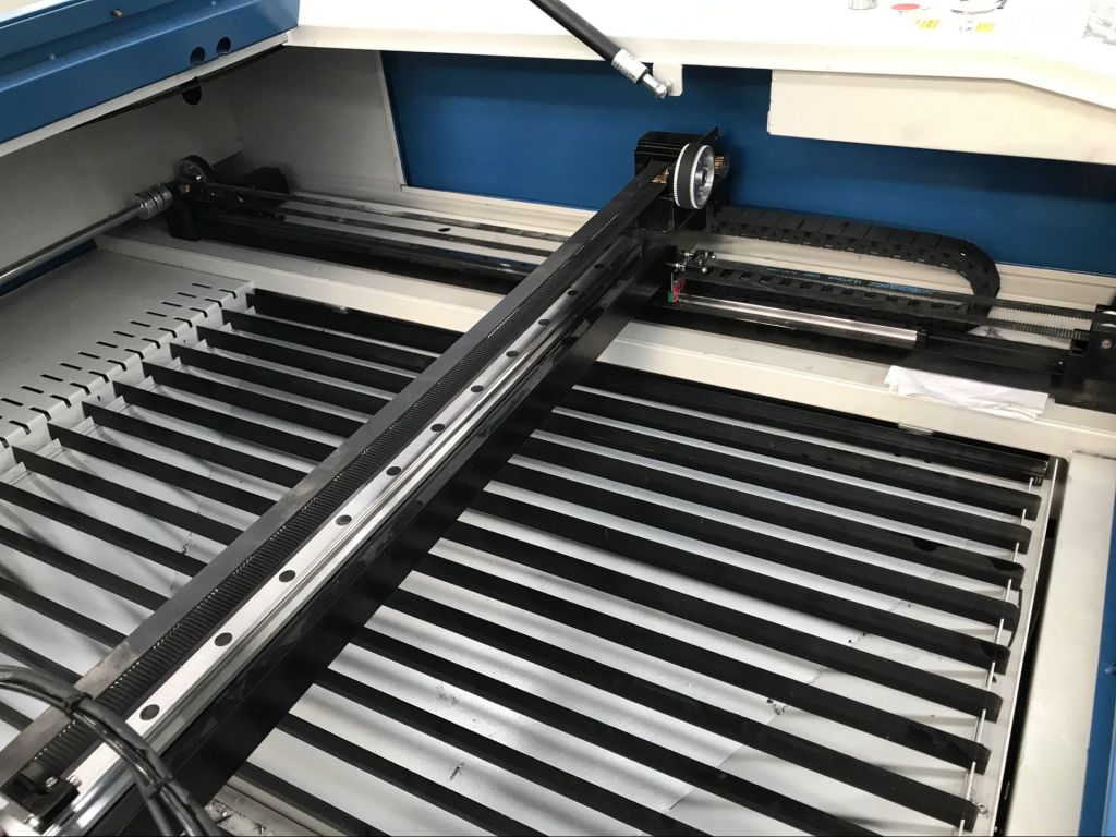 80W/100W/120W/150W CO2 Laser Cutter CNC Laser Engravi