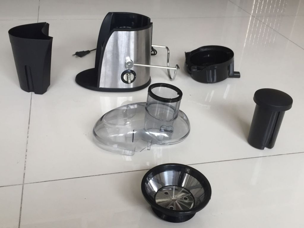 Juicer (centrifugal type) capacity 1.0L 0.5L of juice cup