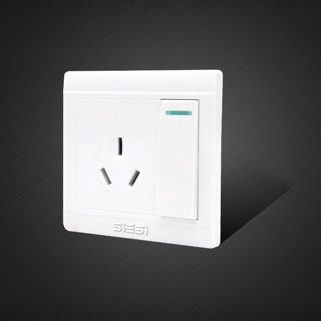 3 pin wall socket with  1 Way Switch