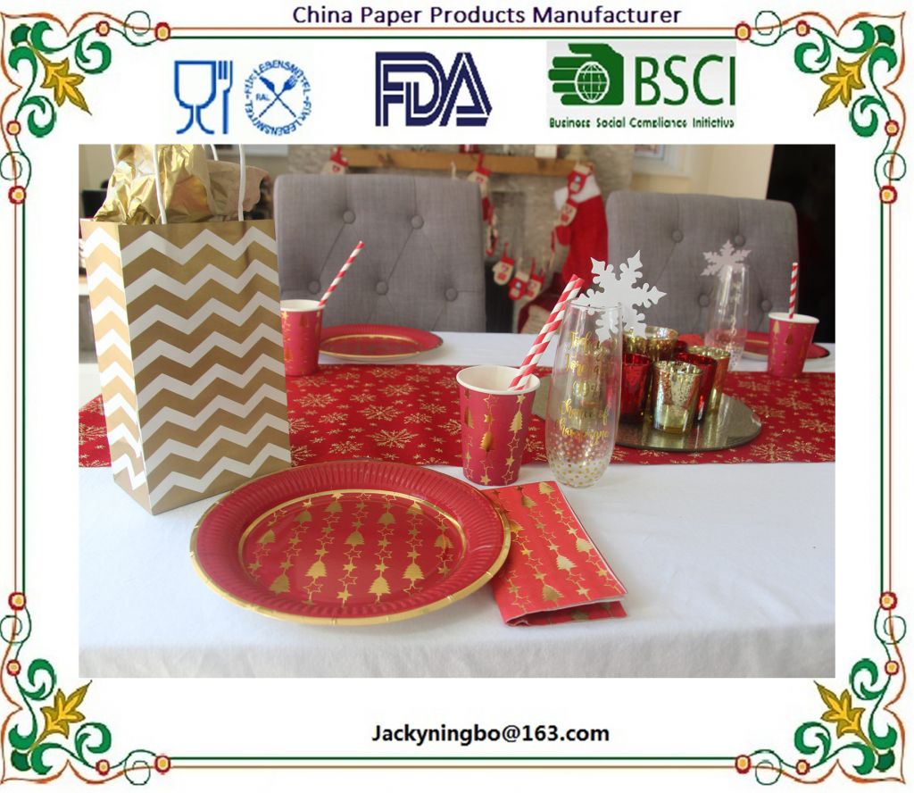 New Fashion Design Party Supplies Jungle Theme Party Decoration Set Which Include Paper tablecloth plates cups napkins straws treat bags gift bags garland invitation cards