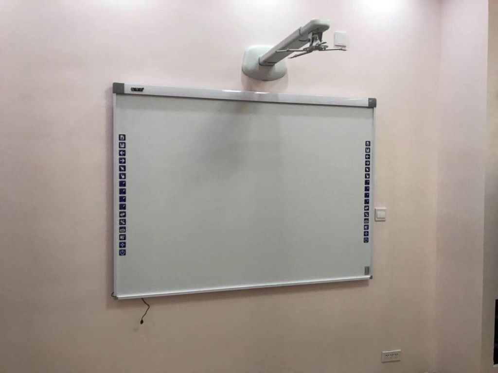 2019 Molyboard infrared intetractive whiteboard with 10 points