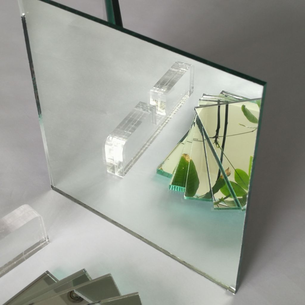 Glass mirror/Silvered mirror