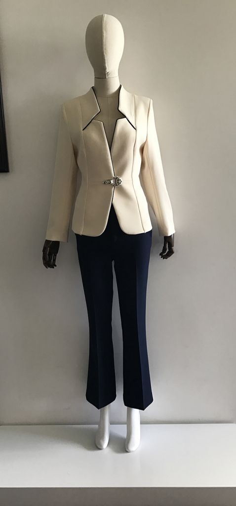 Womens Suit 435