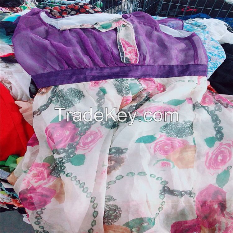   All gender First class wholesale used clothing and used clothes in bales from usa