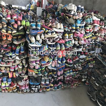 Second hand shoes