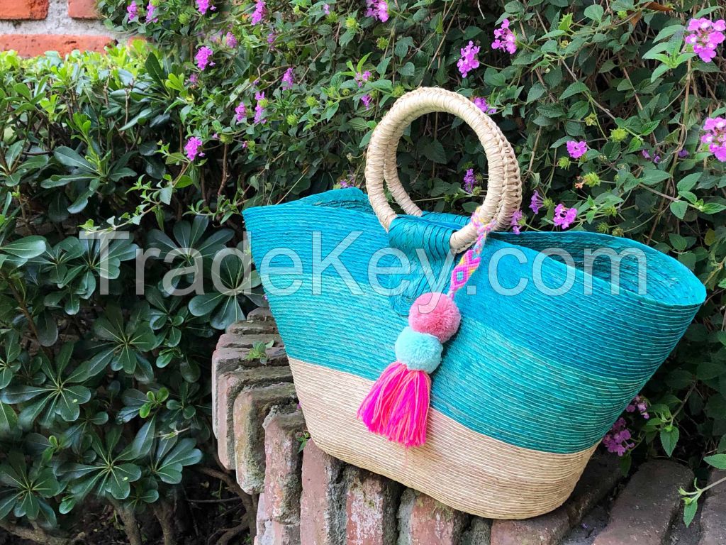 Handmade straw tote bags