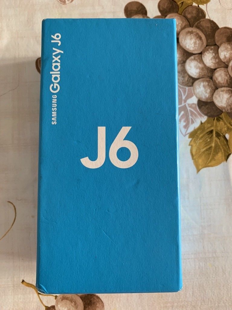 Samsung Galaxy J6 SM-J600 - 32GB - Black (Unlocked) New & Sealed  