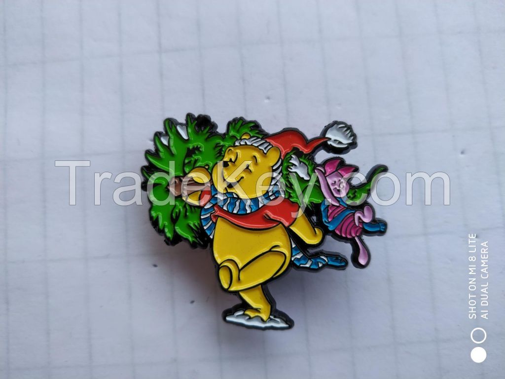 Customizable soft enamel bear pin