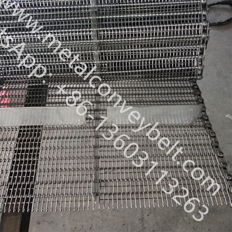 Customizable 304 stainless steel eye link metal mesh chain conveyor belt for canned candle cooling