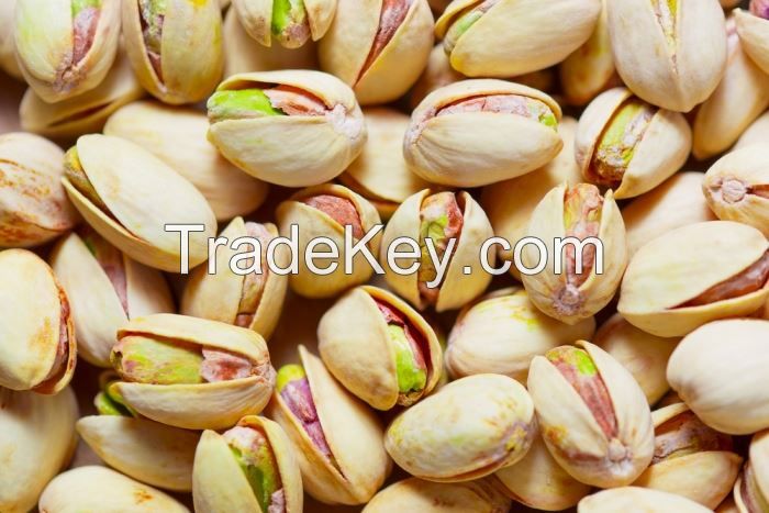 Best Quality Pistachios Nuts / Raw and Roasted