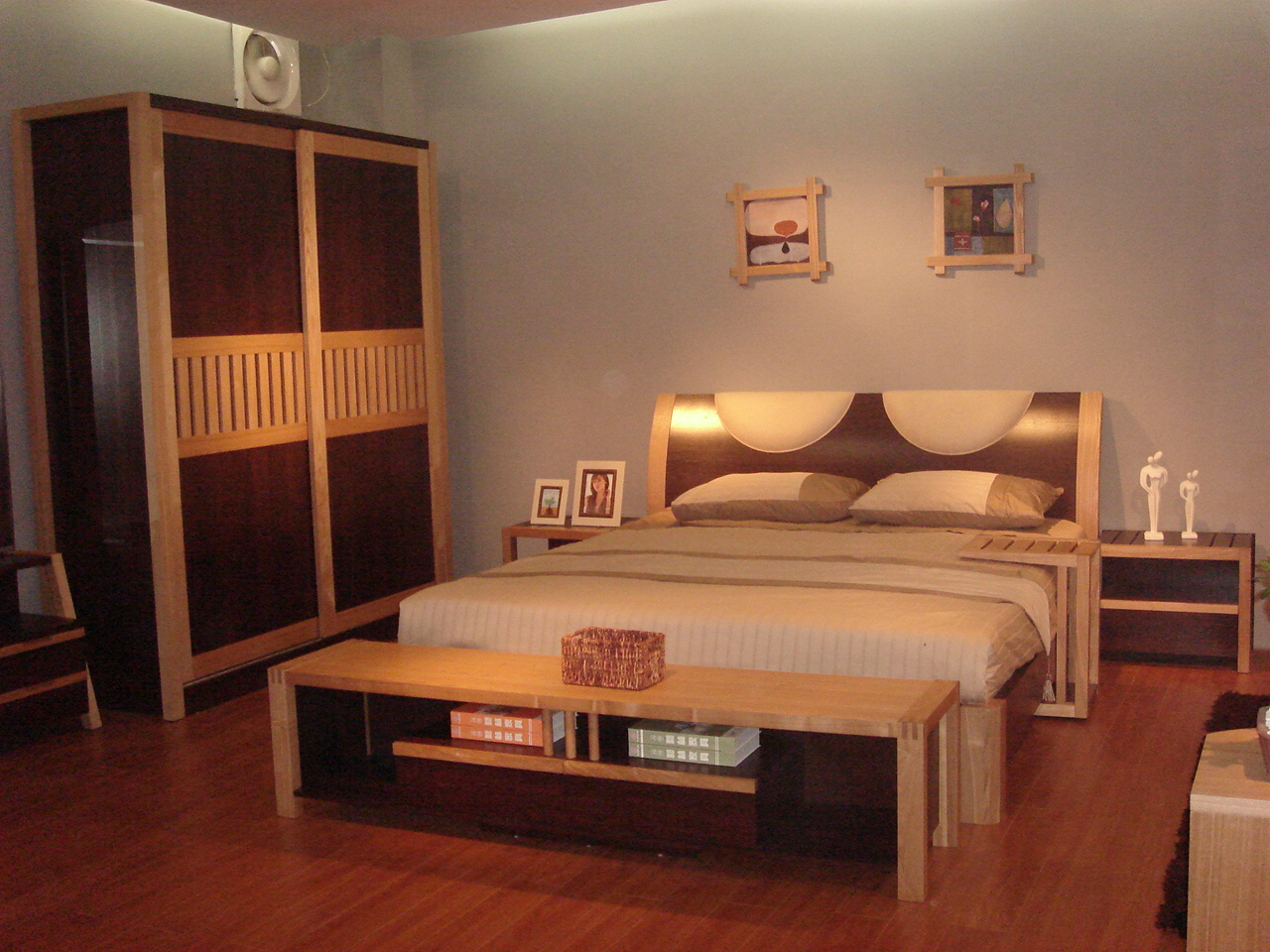 7A001 Bedroom