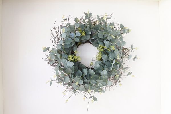 Spring decor wreath