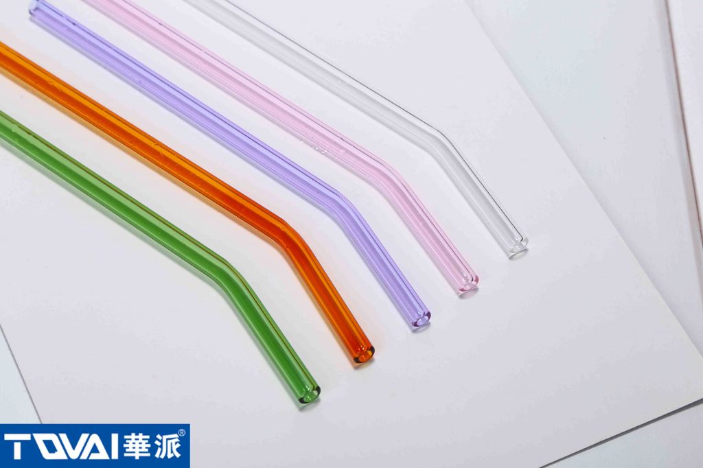 Tqvai Reusable Eco-friendly Borosilicate Glass Straw Bent Glass Sipping Straw