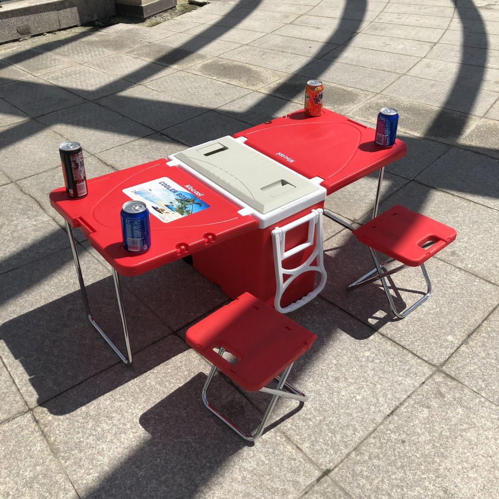 Plastic folded cooler box with table