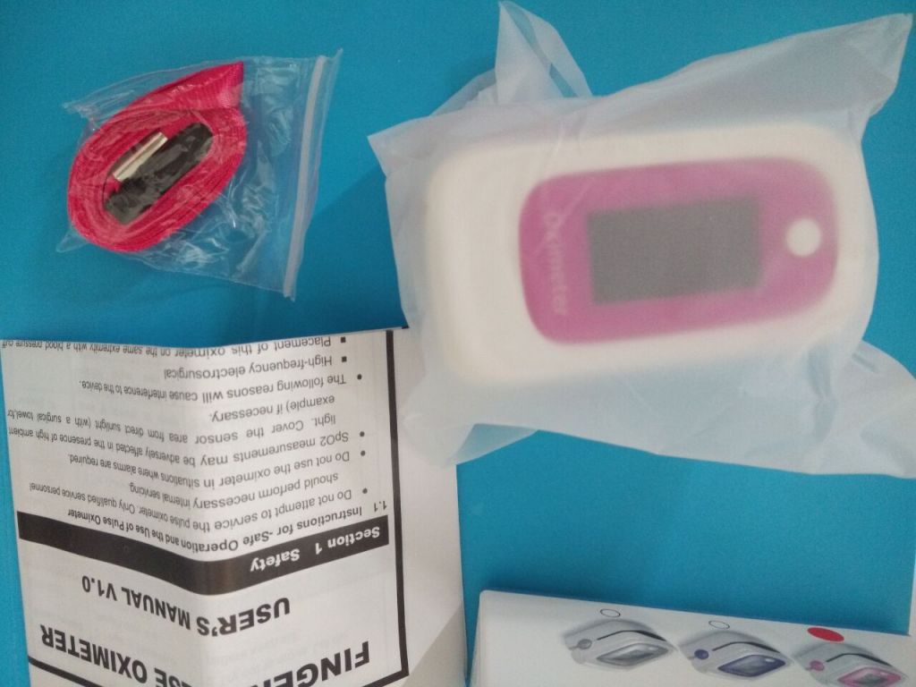 Portable Fingertip Pulse Oximeter with OLED Display