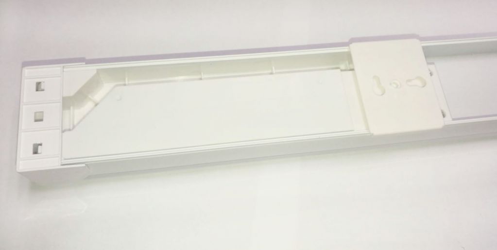 4ft 120lm/W IP40 high output LED linear light