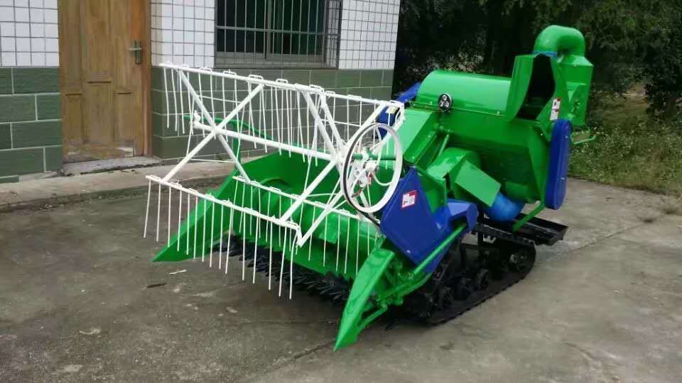 Mini grain harvester