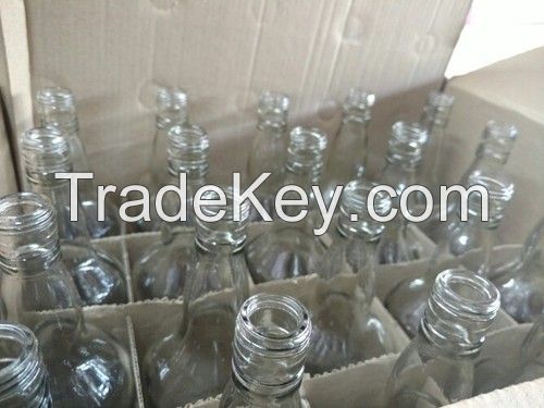 High quality 750ml transparent empty liquor glass spirit bottles with metal screw cap