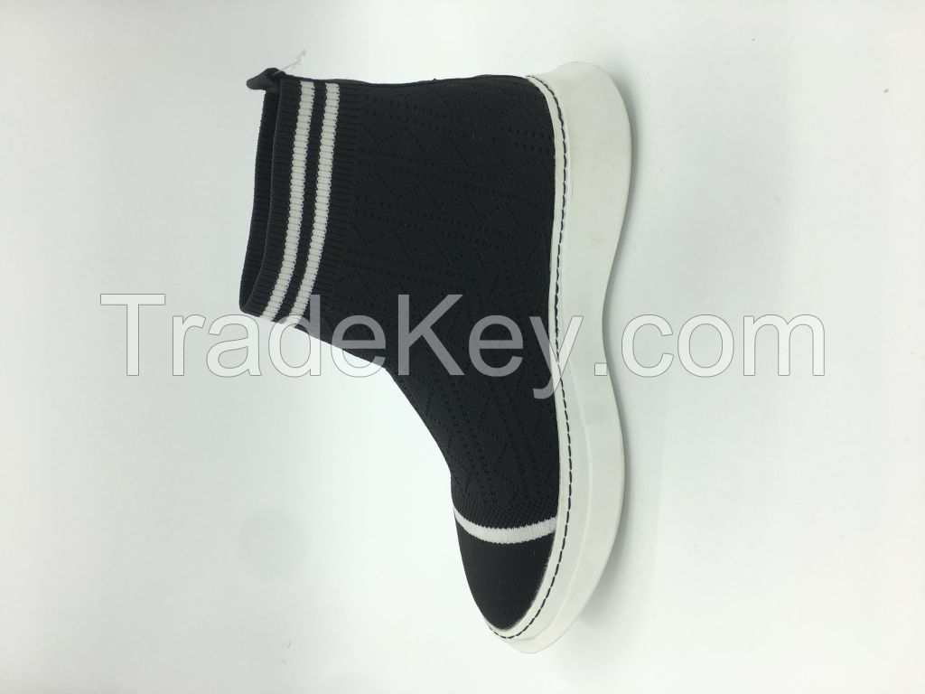 Lowest Price Stock Mix Sports Shoes Factory