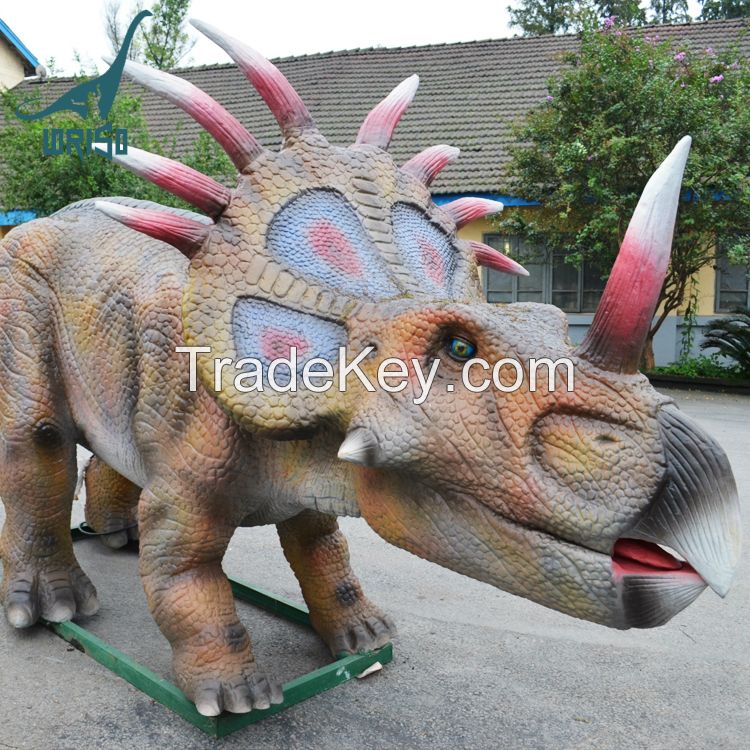 Life-size robotic dinosaur styracosaurus models