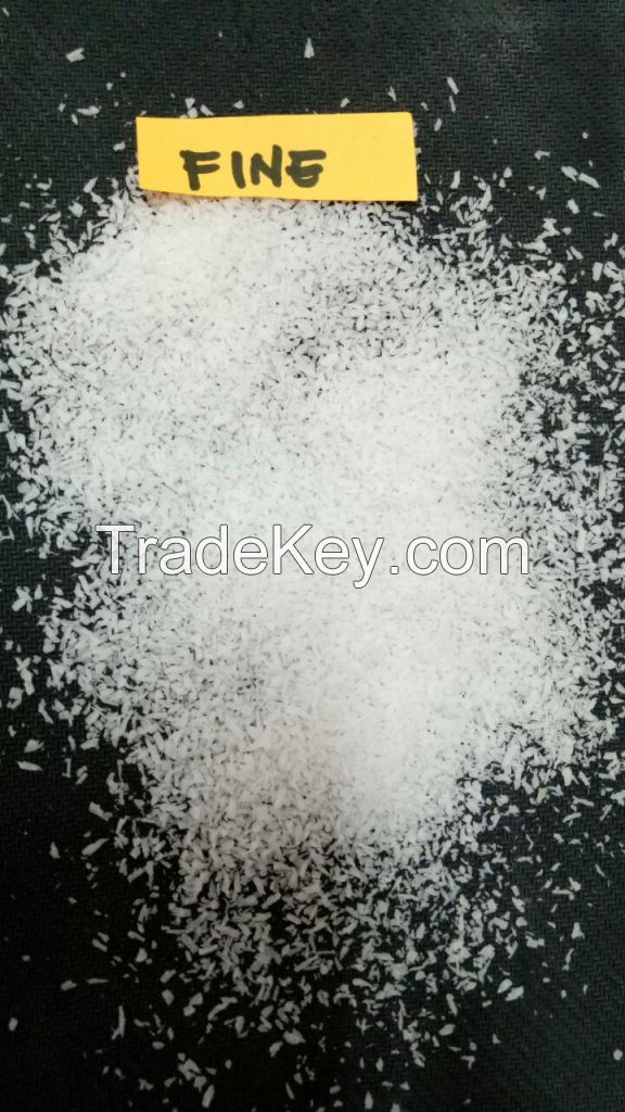 Desiccated coconut high fat medium grade