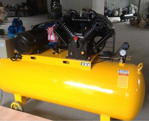 PISTON AIR COMPRESSOR