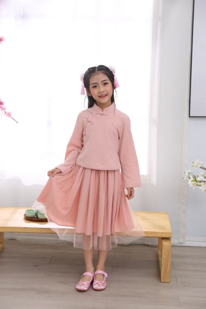 Cheap hot sale girl Tang suits children Hanfu Chinese traditional embroidered clothing tops and skirts long sleeve cheongsam