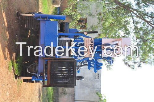 Compact Blast Hole Drilling Rig