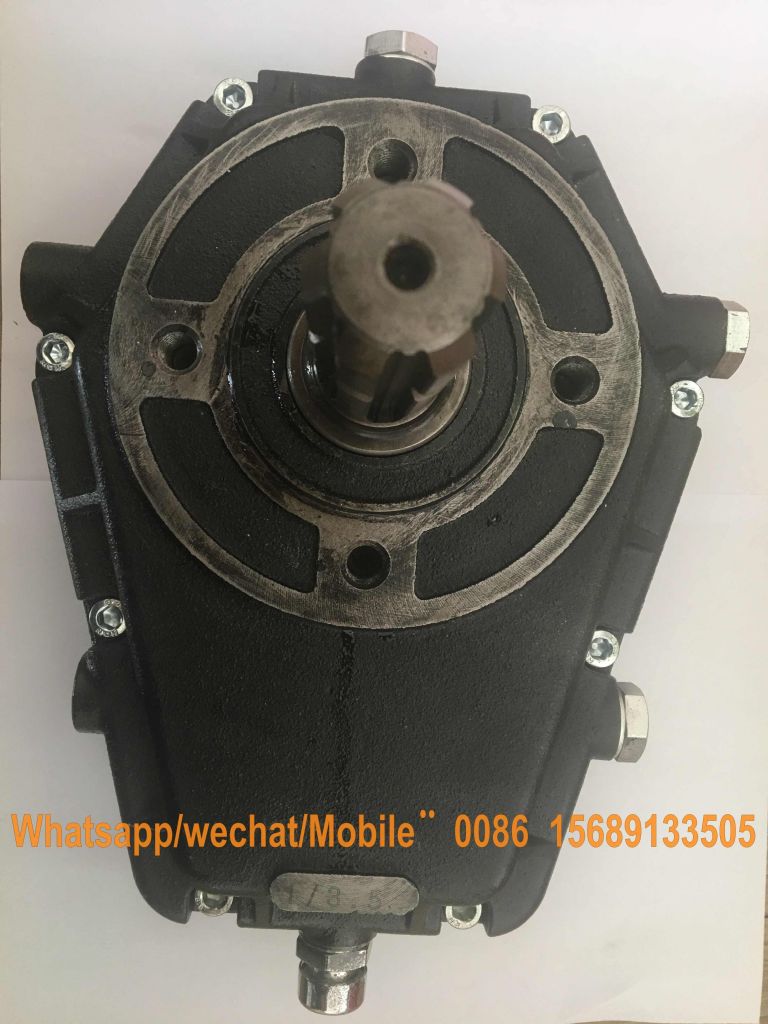 Tractor PTO gearbox 